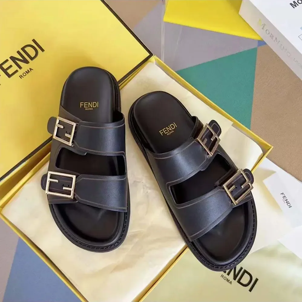 Fendi Feel Black Leather Slides for Unisex