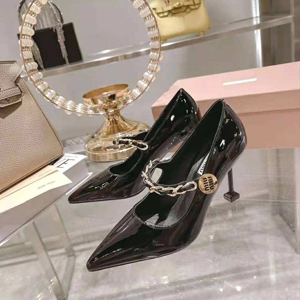 Miu Miu Patent Leather Pumps in 85mm Heel Height for Women in Black Miu Miu Patent Leather Pumps in 85mm Heel Height for Women in Black