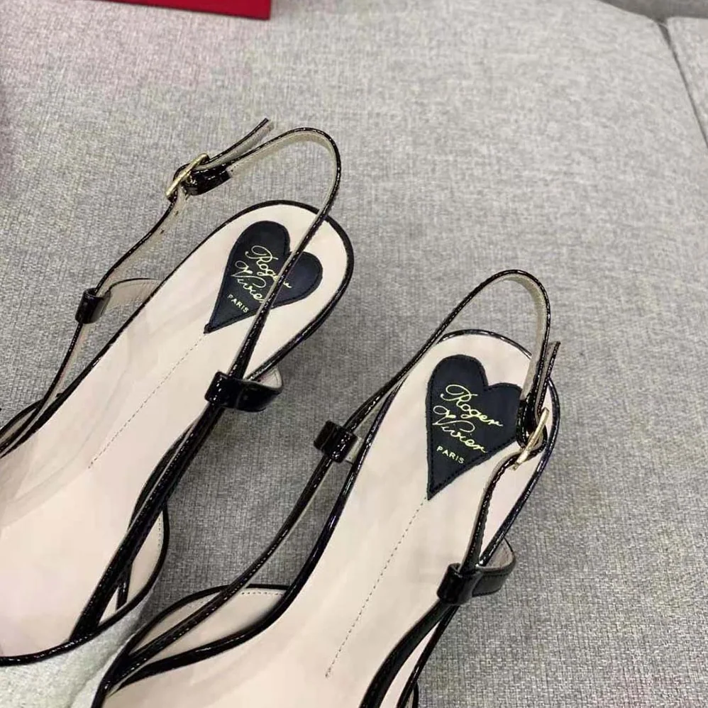 Roger Vivier Virgule Bow Slingback Pumps in Fabric for Women in White Roger Vivier Virgule Bow Slingback Pumps in Fabric for Women in White