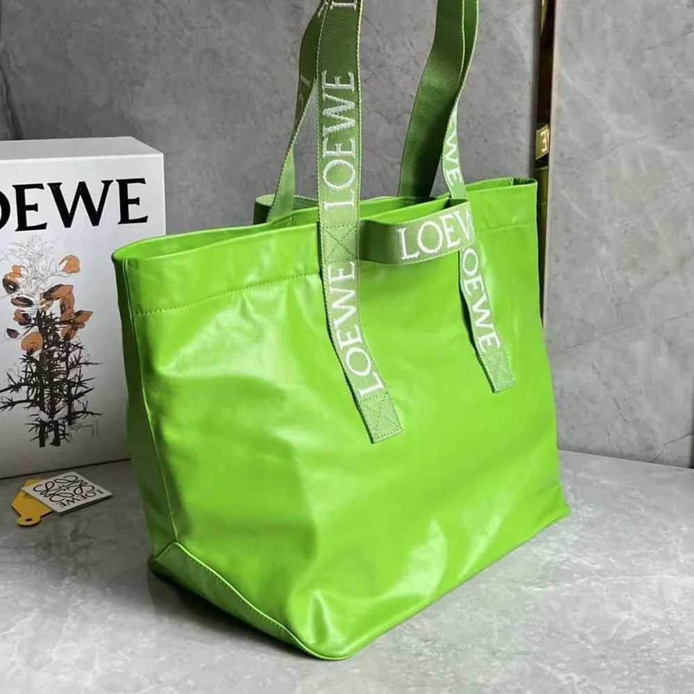 Loewe Fold Shopper in Paper Calfskin for Unisex in Green