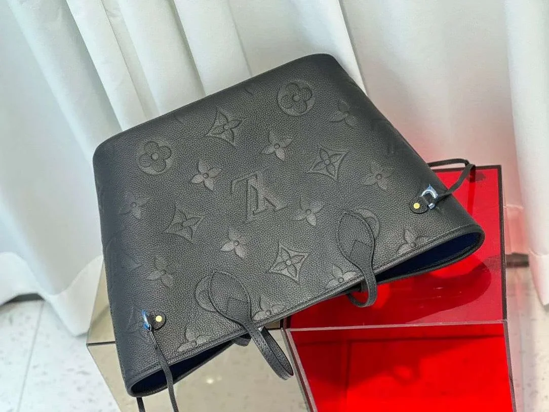 Louis Vuitton Neverfull MM Tote Bag / Black Monogram Empreinte Gold Hardware