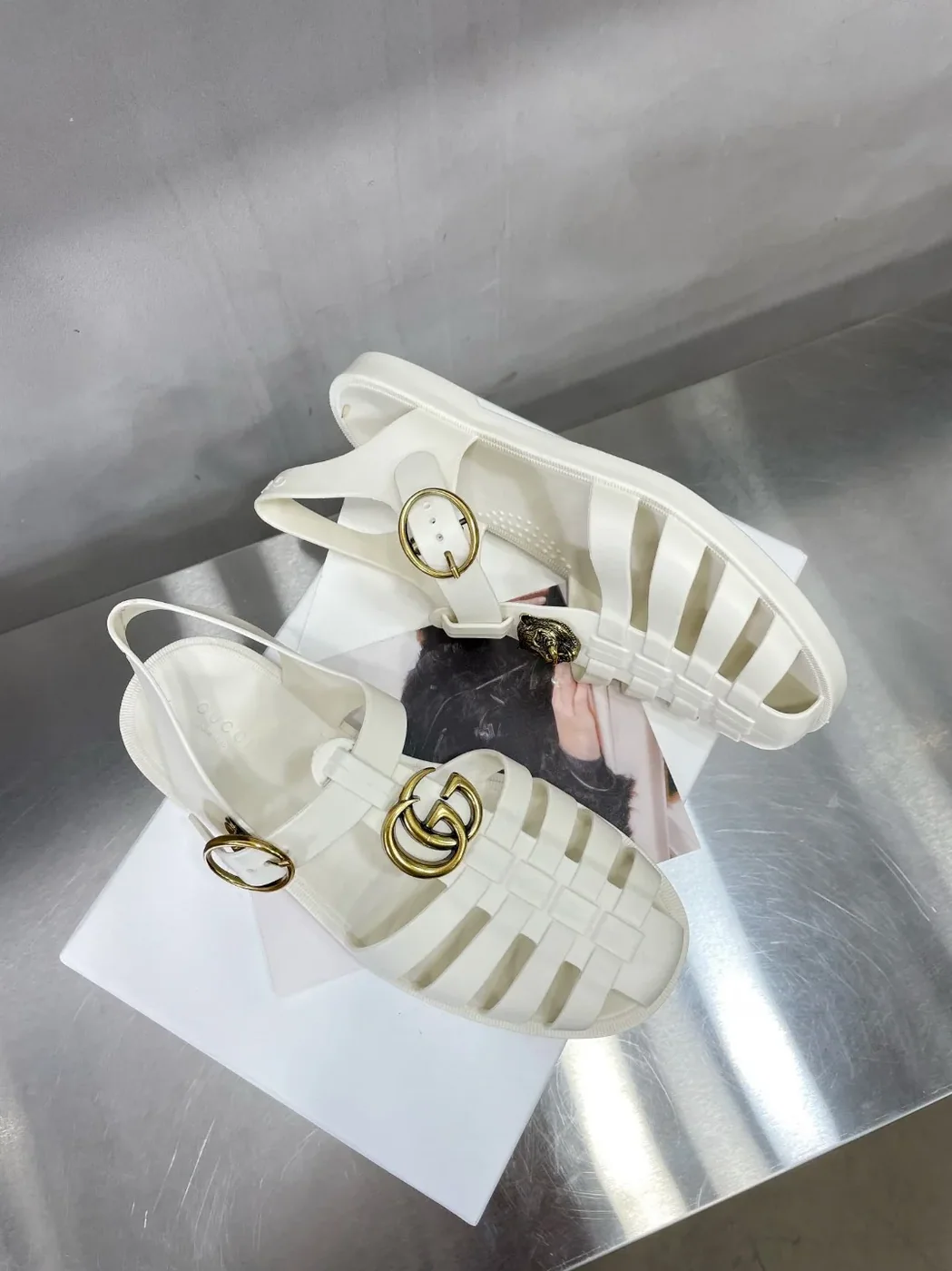 Gucci Rubber Buckle Strap Sandal White for Men Gucci Rubber Buckle Strap Sandal White for Men