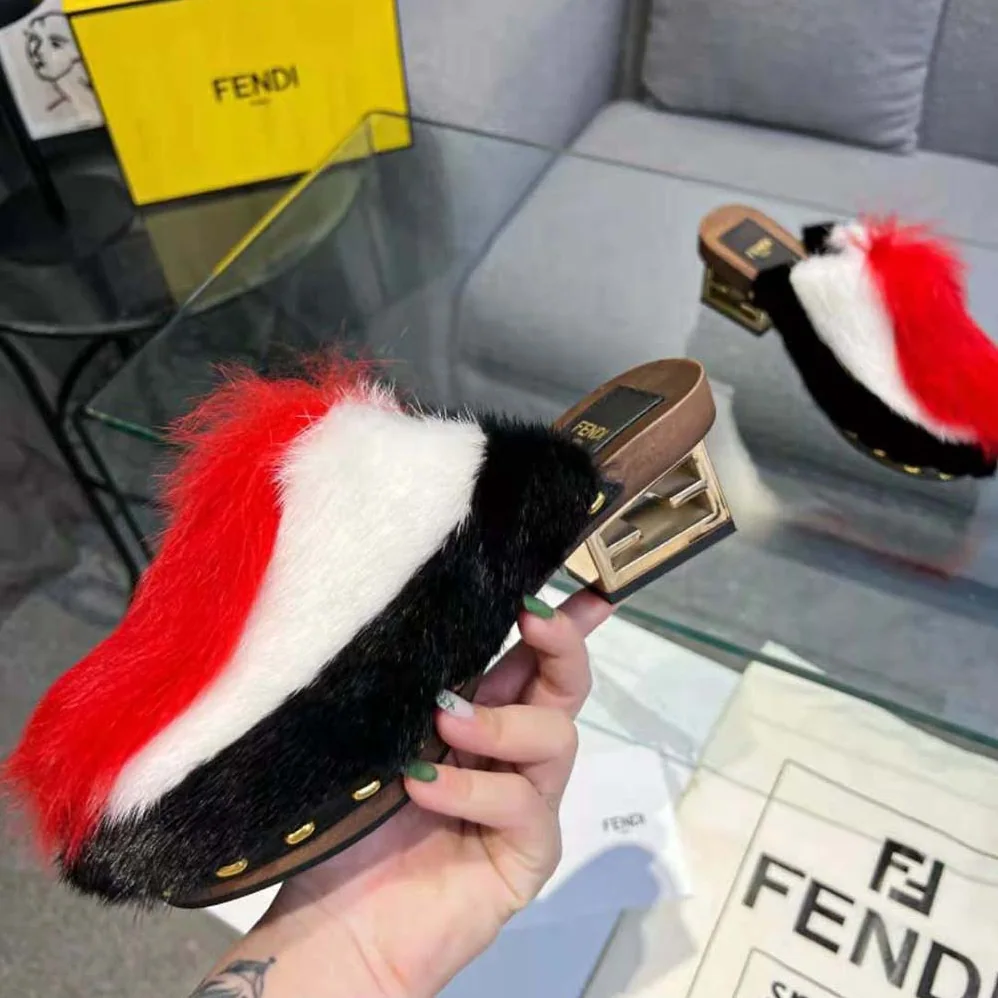 Fendi Baguette Show Red Fox Fur Medium for Women in Heel Clogs Fendi Baguette Show Red Fox Fur Medium for Women in Heel Clogs
