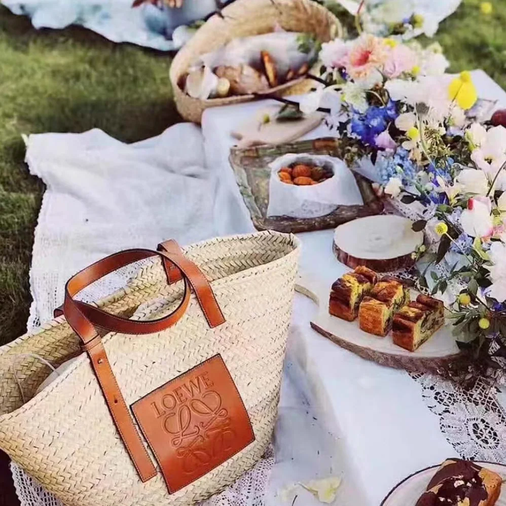 Loewe Large Basket Bag in Palm Leaf and Calfskin for Women Loewe Large Basket Bag in Palm Leaf and Calfskin for Women