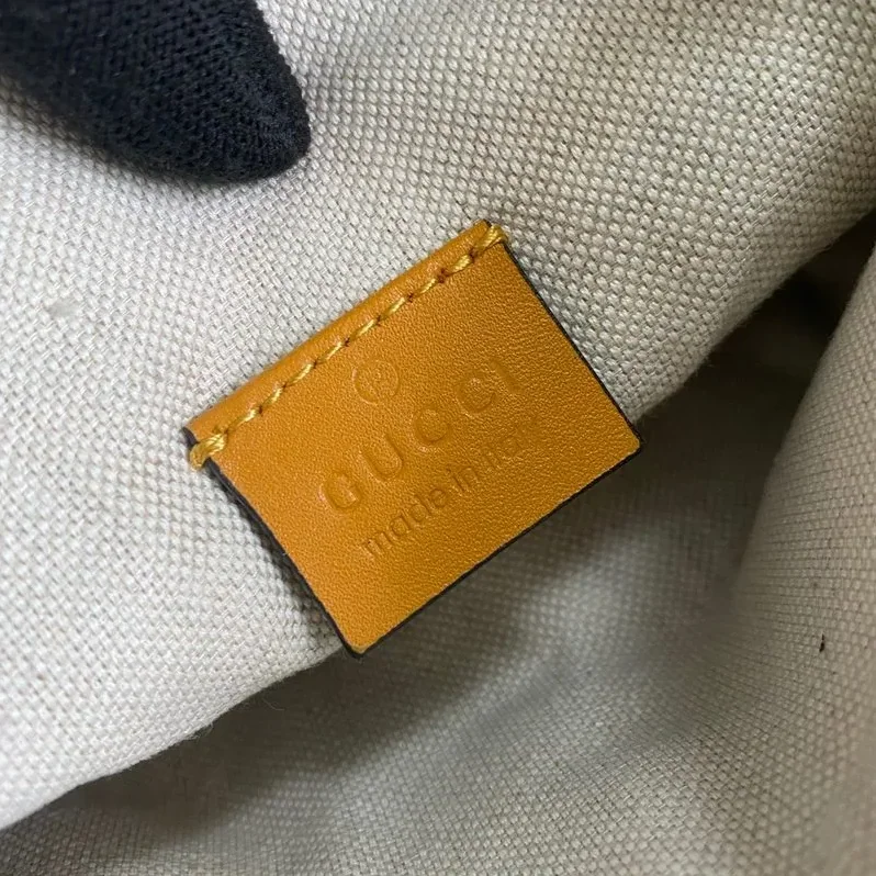 Gucci GG Embossed Belt Bag Yellow GG Embossed /