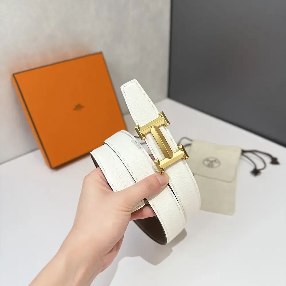 Hermes H Belt Buckle & Reversible Leather Strap 32 mm for Unisex in White/Gray Hermes H Belt Buckle & Reversible Leather Strap 32 mm for Unisex in White/Gray