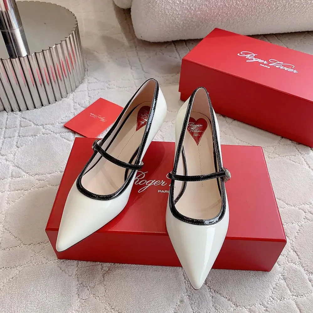 Roger Vivier Mary Jane Virgule 55 Mules in Patent Leather for Women in White Roger Vivier Mary Jane Virgule 55 Mules in Patent Leather for Women in White
