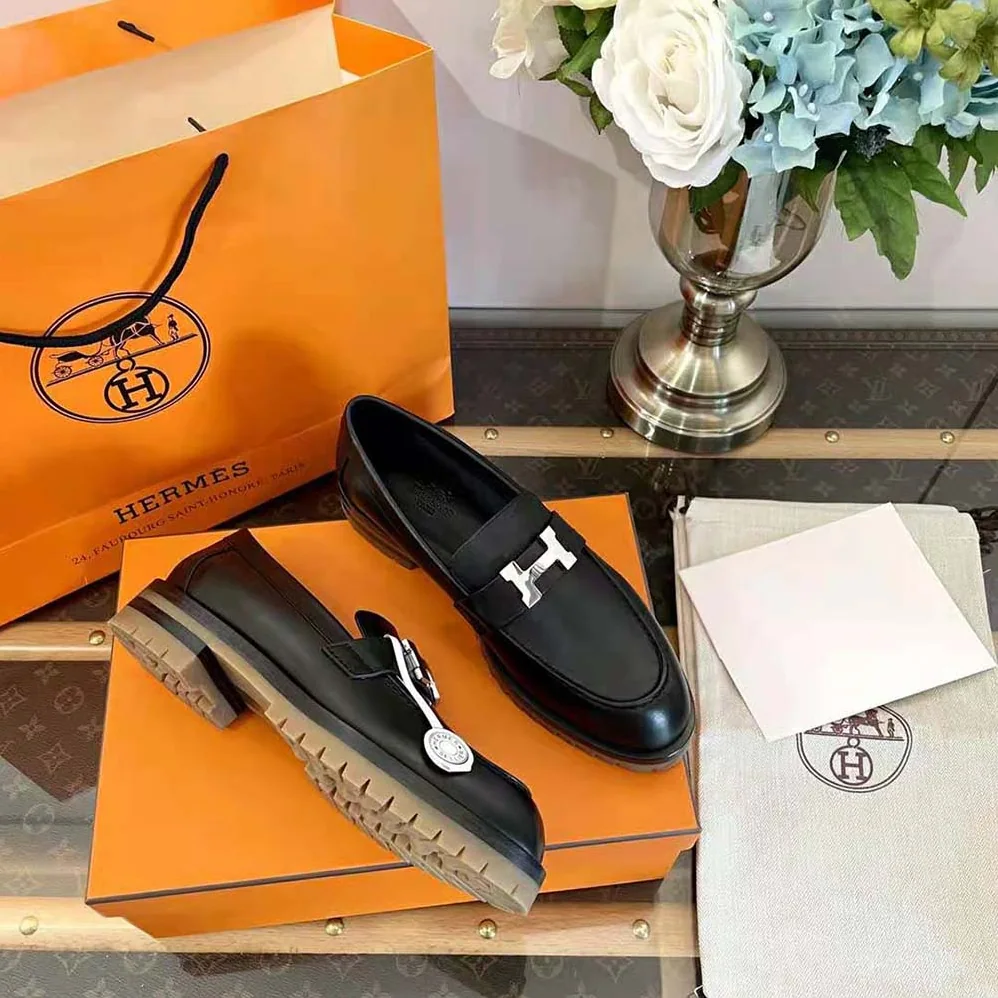 Hermes Faubourg Loafer in Glazed Calfskin for Women in Black Hermes Faubourg Loafer in Glazed Calfskin for Women in Black