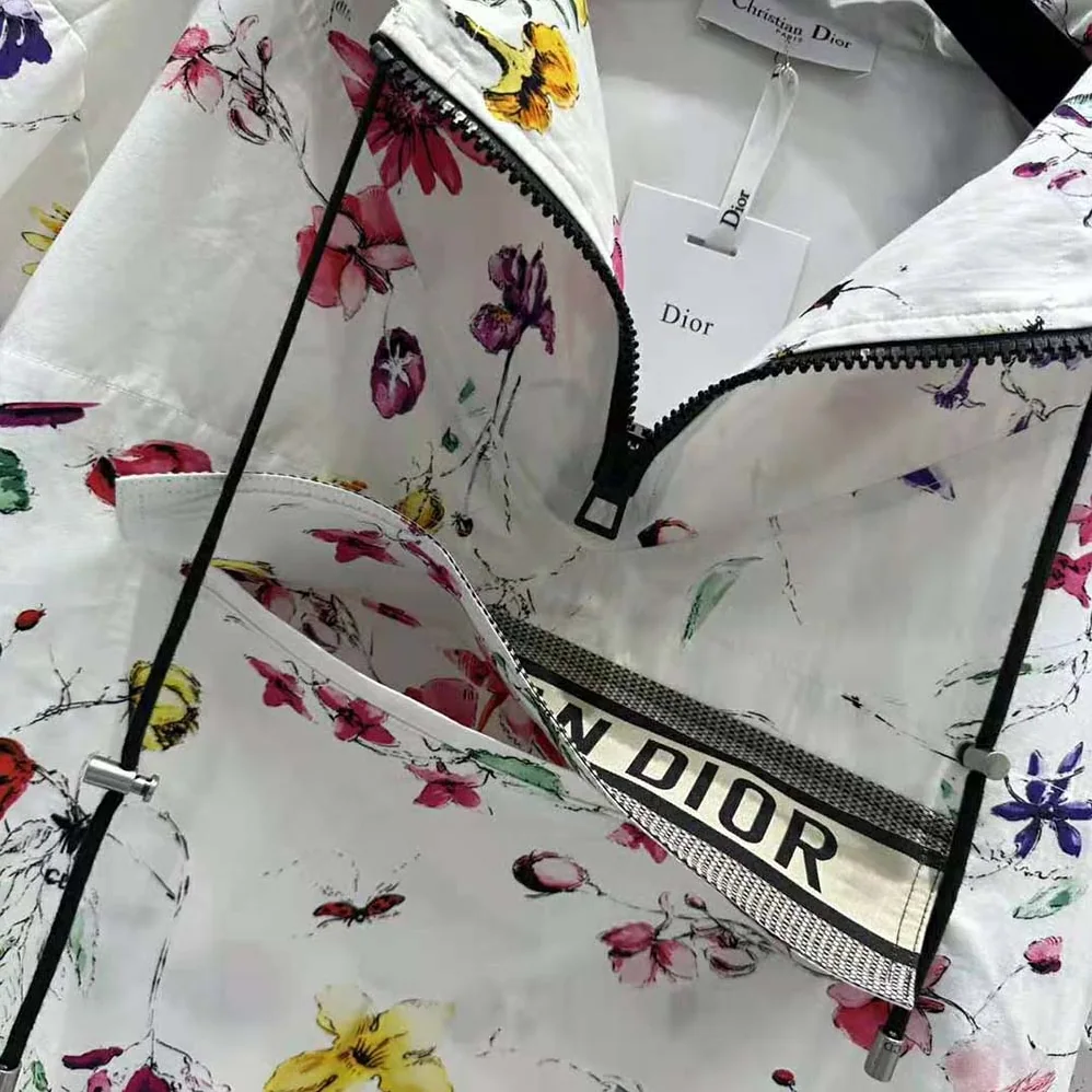 Dior Short for Women in Sleeved Hooded Short Anorak Dior Short for Women in Sleeved Hooded Short Anorak