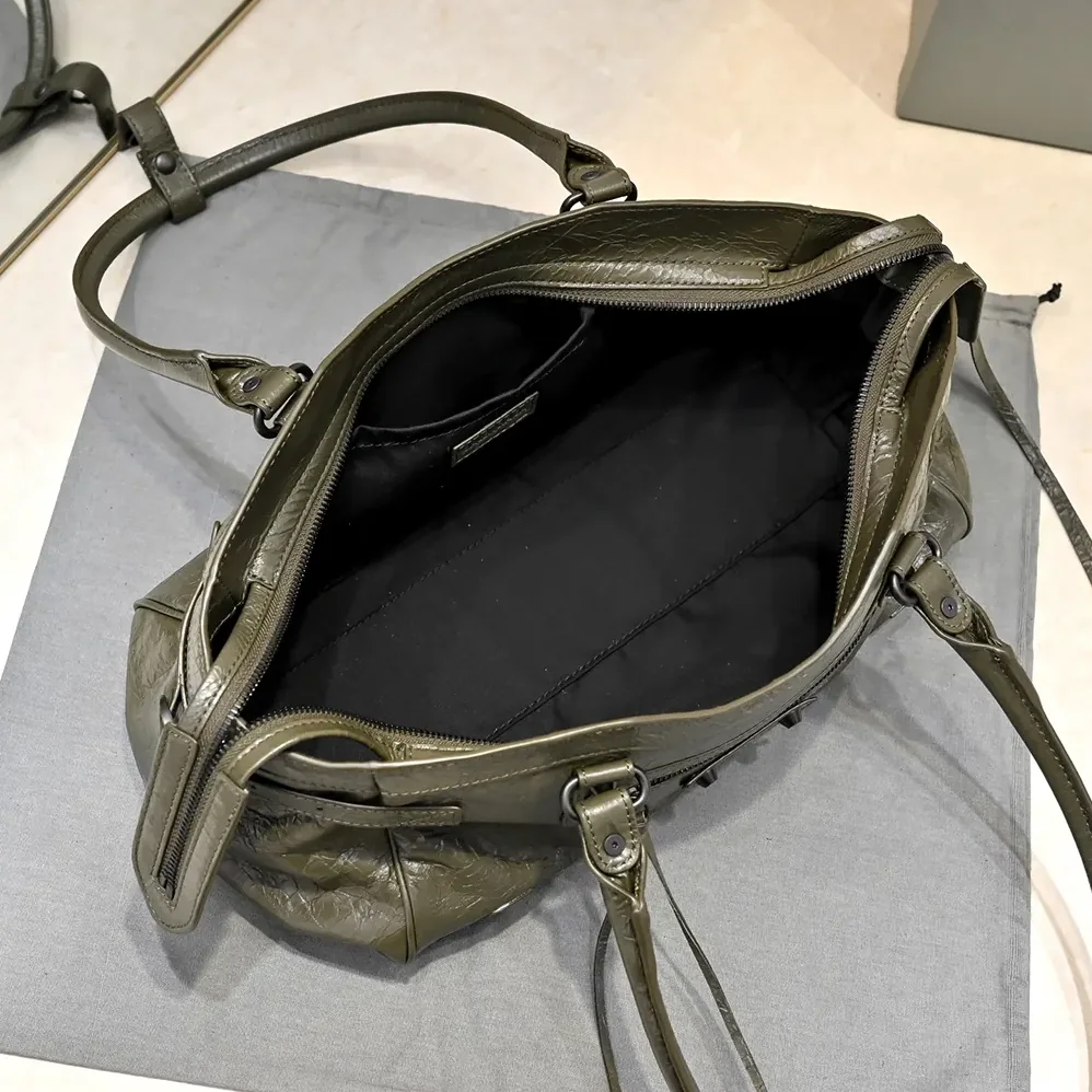 Balenciaga Le City Bag East for Women in West In Army Green Balenciaga Le City Bag East for Women in West In Army Green