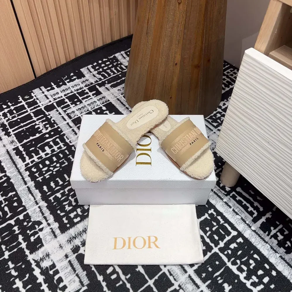 Dior Dway Slide Beige Calfskin and Embroidered Cotton for Women Dior Dway Slide Beige Calfskin and Embroidered Cotton for Women