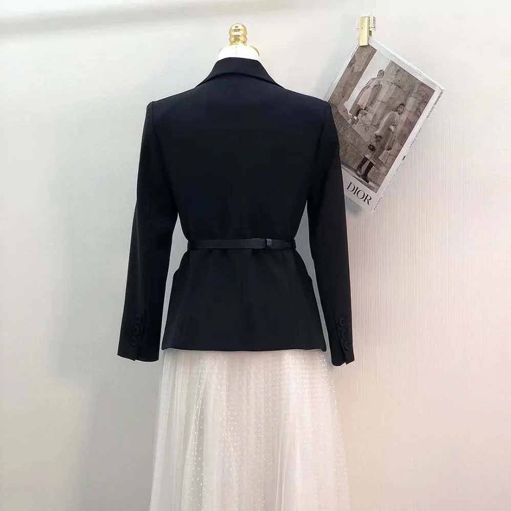 Dior 30 Montaigne Bar Jacke Black Single for Women in Breasted Wool and Silk Dior 30 Montaigne Bar Jacke Black Single for Women in Breasted Wool and Silk