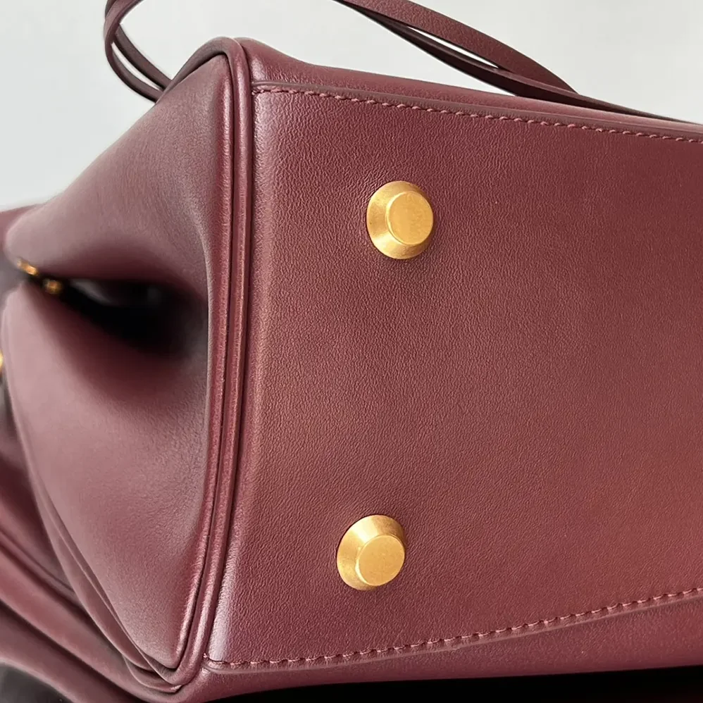 Balenciaga Rodeo Handbag Large In Dark Burgundy Smooth Calfskin Aged for Women in Gold Hardware Balenciaga Rodeo Handbag Large In Dark Burgundy Smooth Calfskin Aged for Women in Gold Hardware