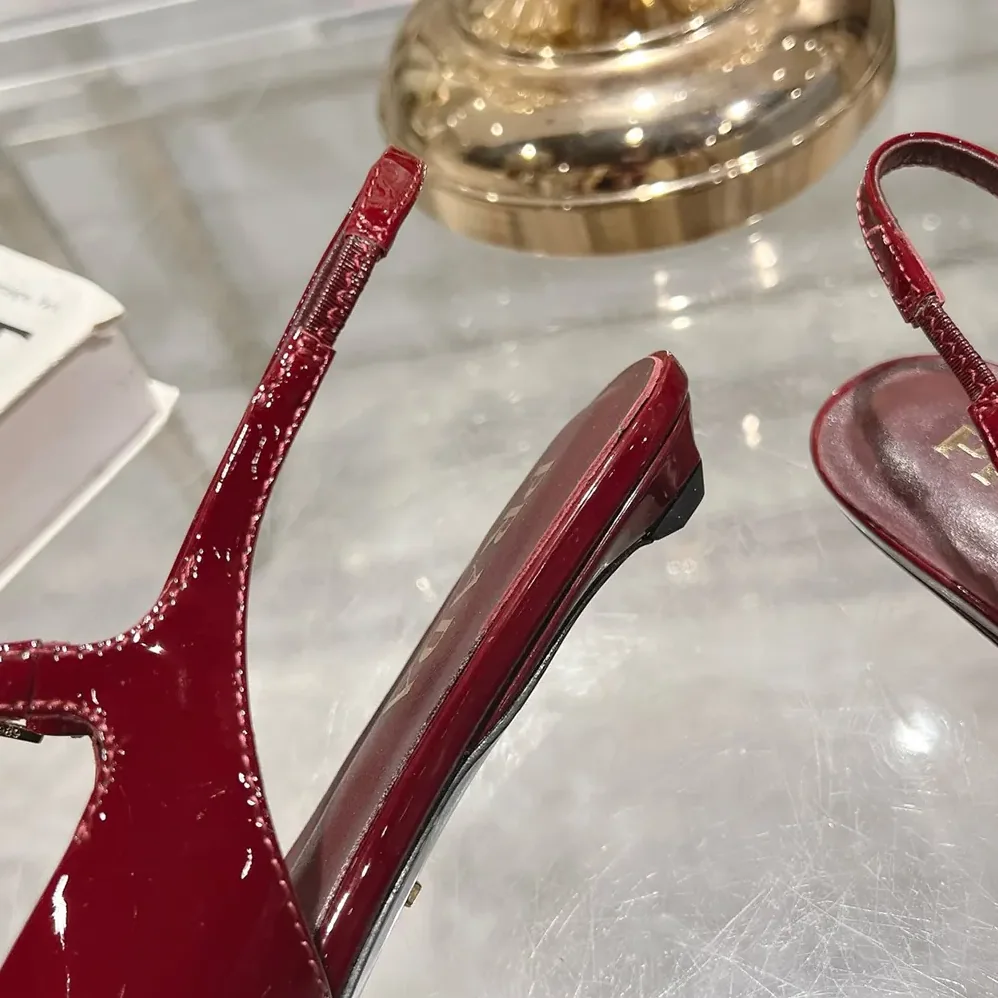 Prada Patent Leather Slingback Ballerinas for Women in Red Prada Patent Leather Slingback Ballerinas for Women in Red