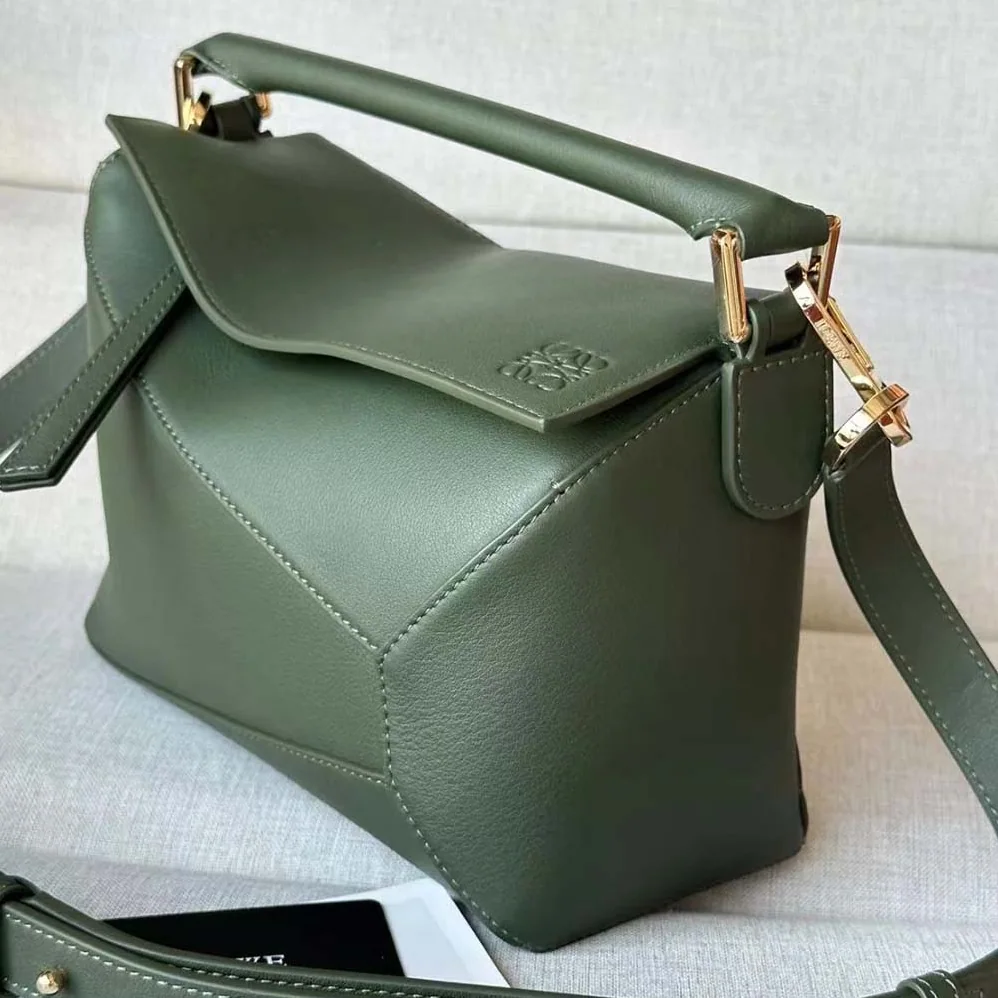 Loewe Small Puzzle Bag in Classic Calfskin for Unisex in Green Loewe Small Puzzle Bag in Classic Calfskin for Unisex in Green