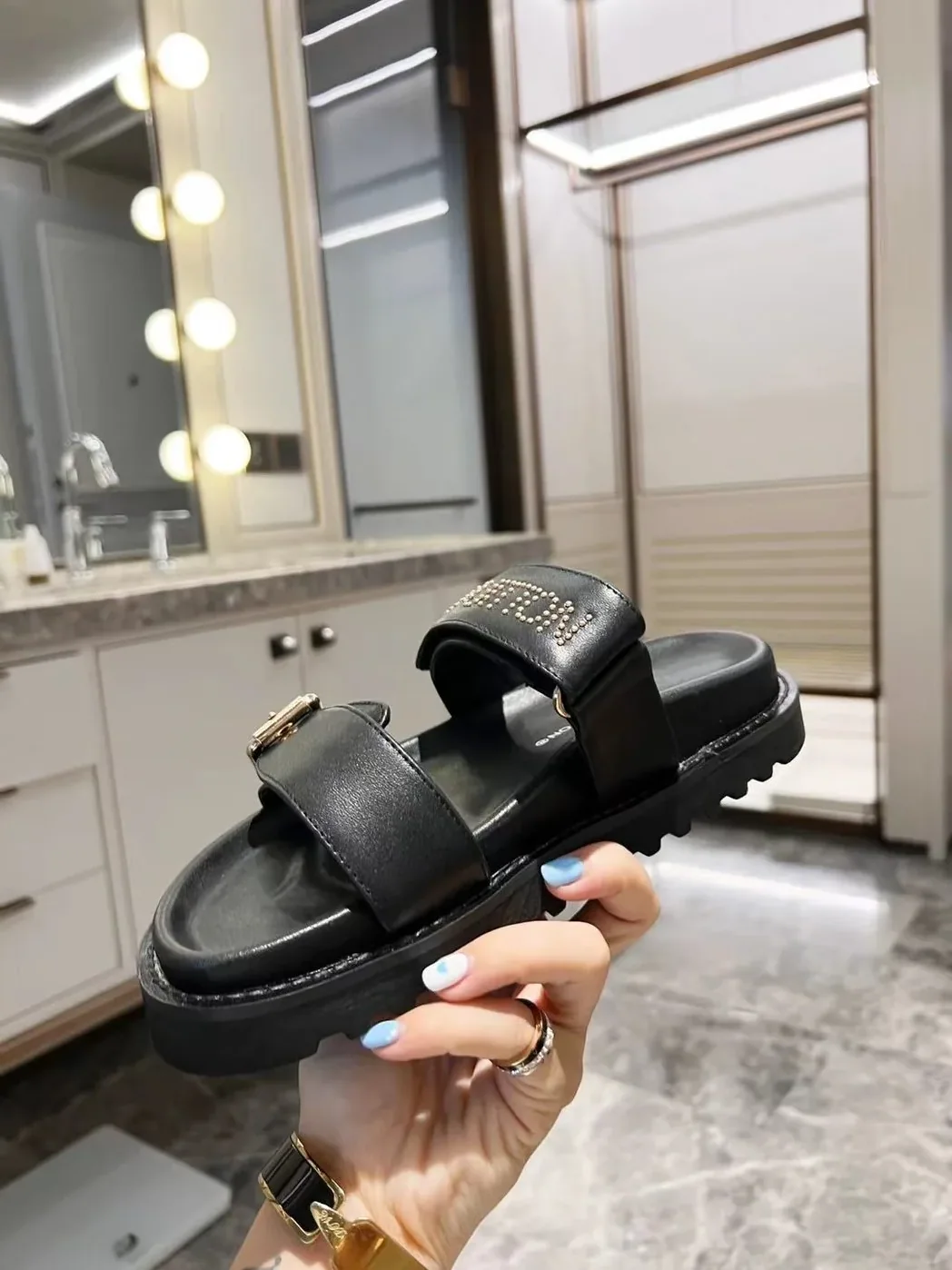 Louis Vuitton Bom Dia Flat Mule Black for Women