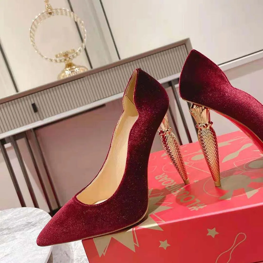 Christian Louboutin Lipchick Pump 100 mm Heel Height for Women in Red
