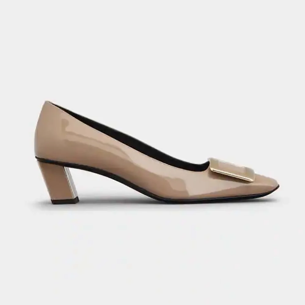 Roger Vivier Belle Vivier Metal Buckle Pumps in Patent Leather for Women in Brown