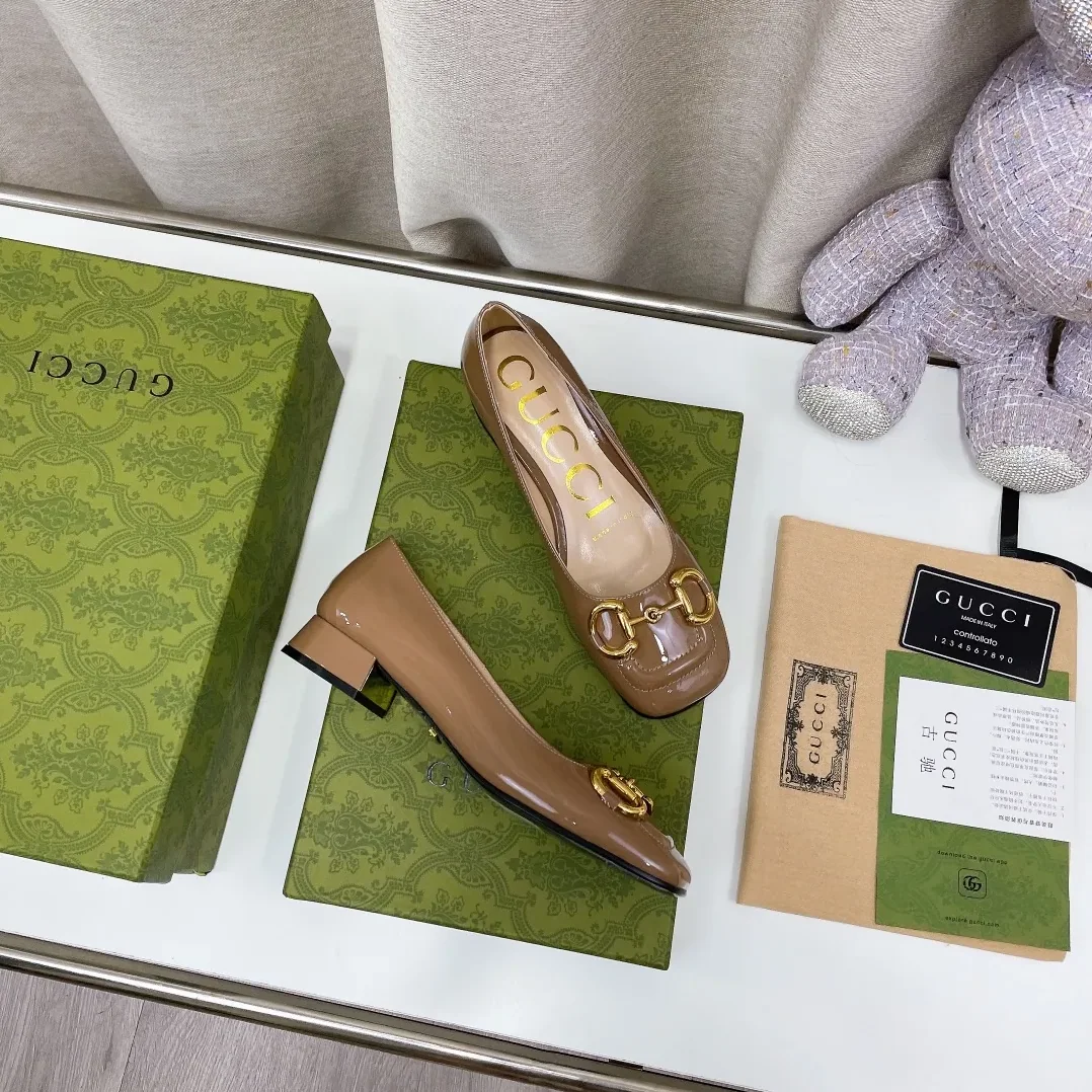Gucci Mid-Heel Pump With Horsebit Green Gucci Mid-Heel Pump With Horsebit Green