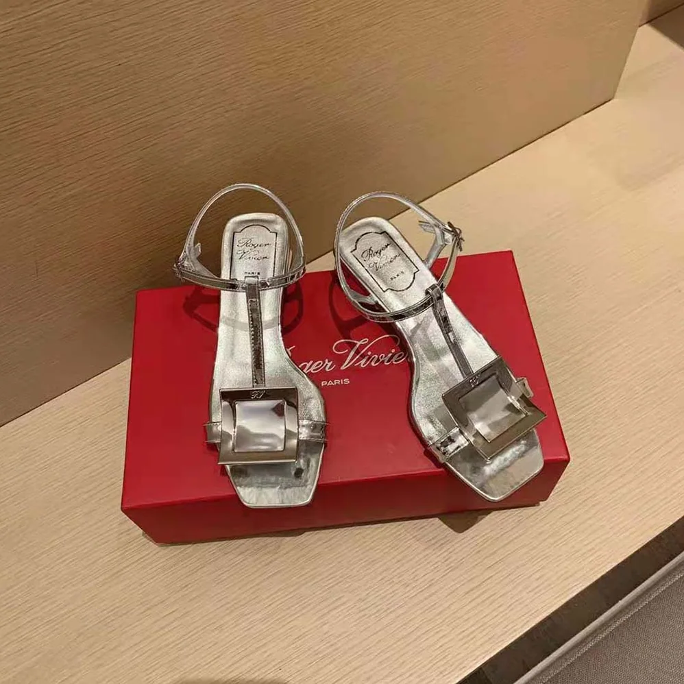 Roger Vivier Bikiviv' Metal Buckle Sandals in Leather for Women in Silver Roger Vivier Bikiviv' Metal Buckle Sandals in Leather for Women in Silver