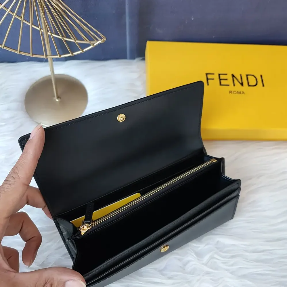 Fendi Continental White Leather Wallet Fastened with a Snap Button for Women