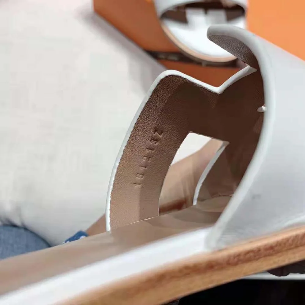 Hermes Santorini Sandal in Calfskin Leather for Women in White Hermes Santorini Sandal in Calfskin Leather for Women in White