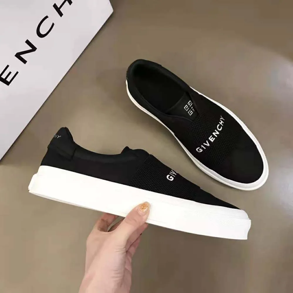 Givenchy Sneakers in Leather with Givenchy Webbing for Women in Black Givenchy Sneakers in Leather with Givenchy Webbing for Women in Black
