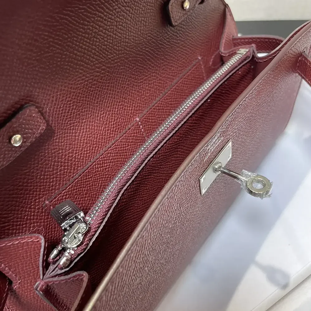 Hermes Kelly To Go in Epsom Leather for Women in Maroon