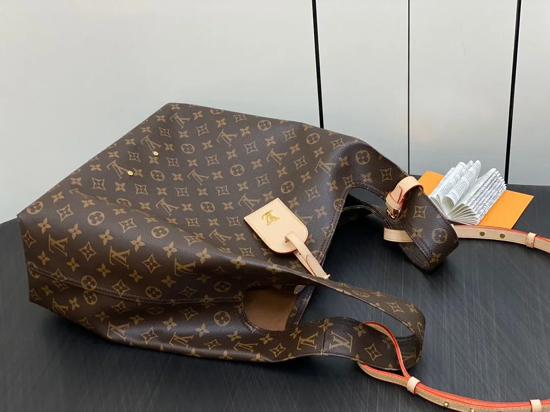 Louis Vuitton Atlantis GM Brown / Louis Vuitton Atlantis GM Brown /