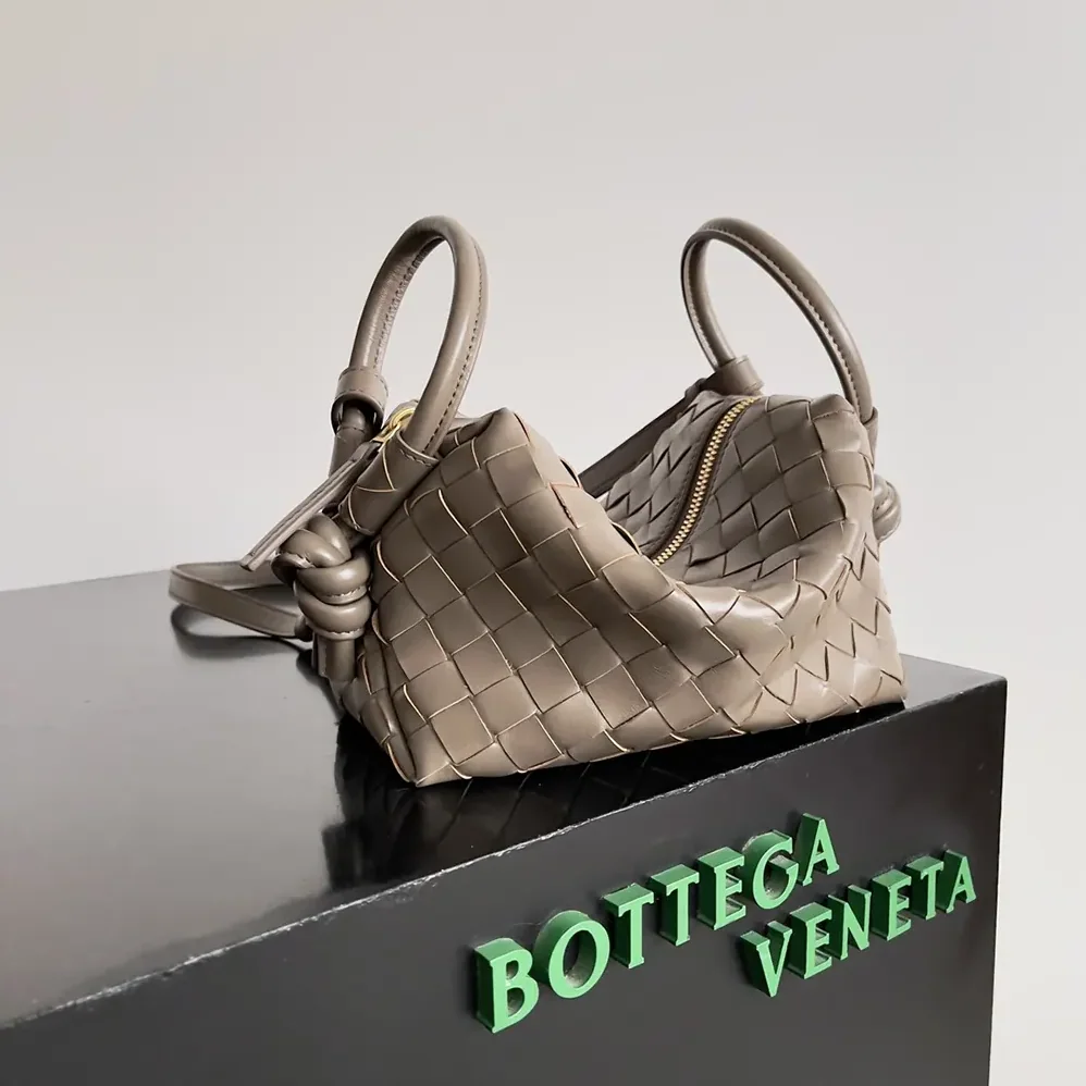 Bottega Veneta Top Handle Loop in Intrecciato Leather for Women in Chocolate Bottega Veneta Top Handle Loop in Intrecciato Leather for Women in Chocolate
