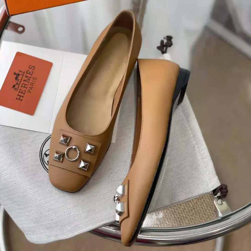 Hermes Danseuse Ballet Flat in Calfskin Leather for Women in Brown