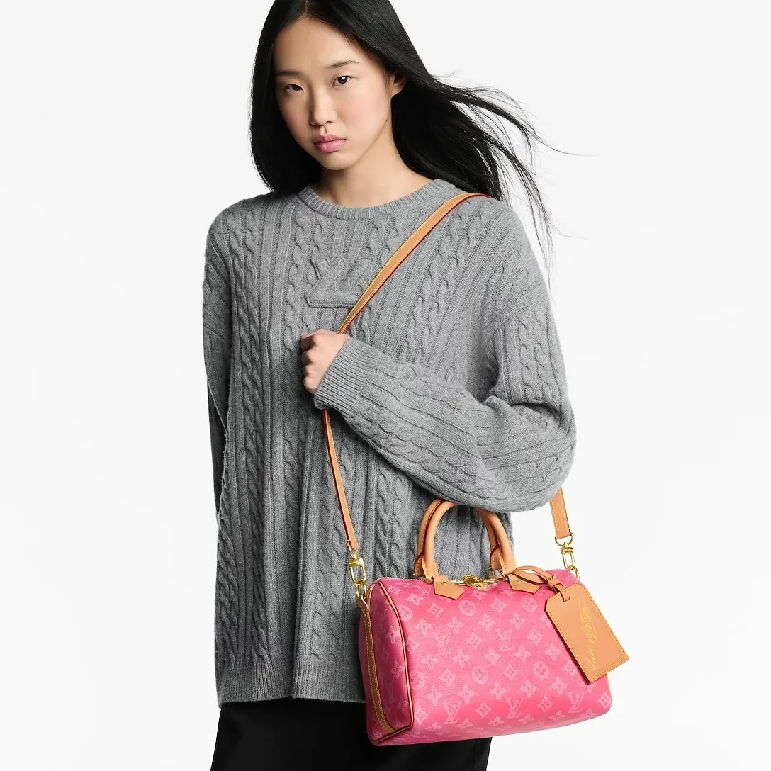 Louis Vuitton Speedy Bandouliere 25 Top Handle Bag / Monogram Origine Rose Ruban Gold Hardware