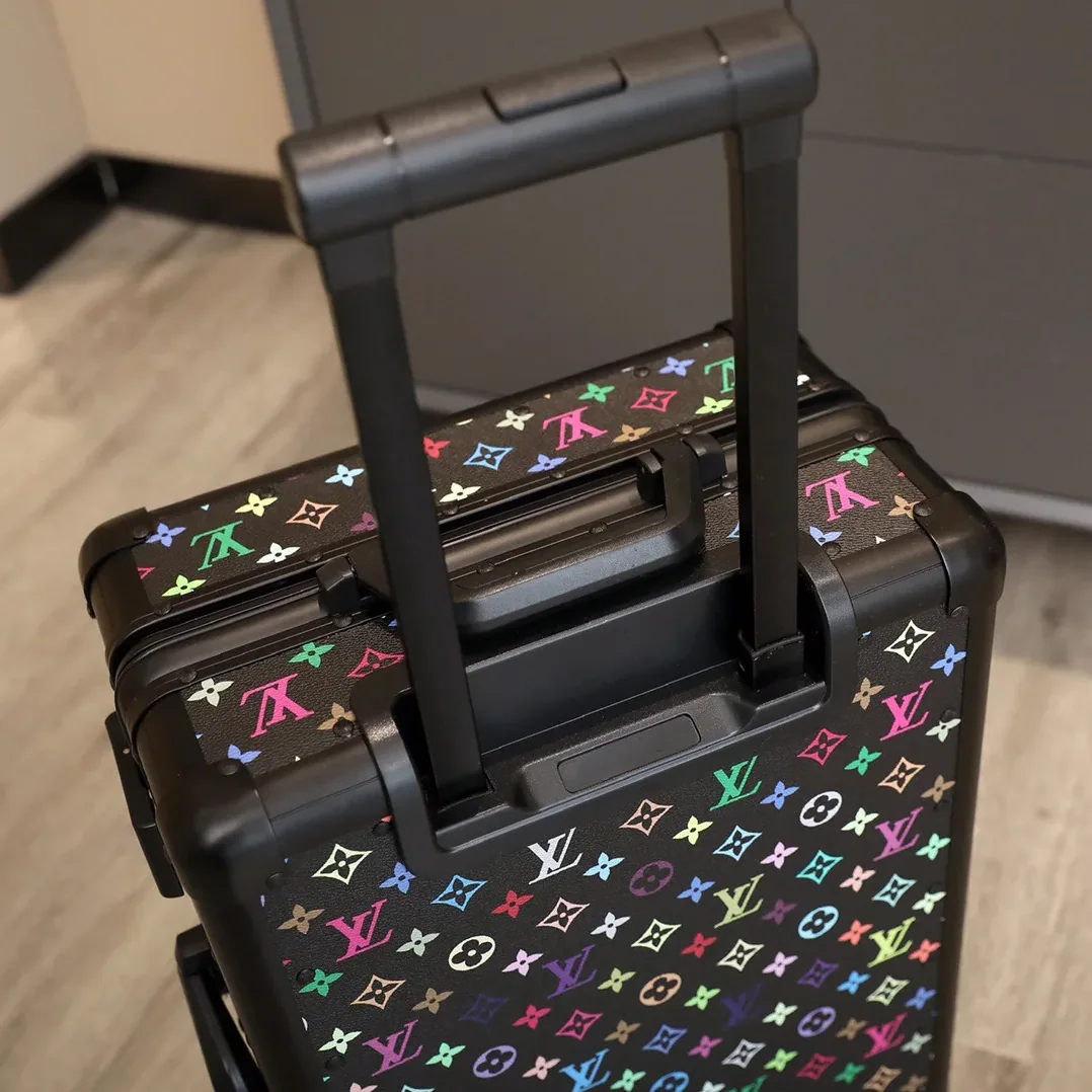 Louis Vuitton Horizon 55 Suitcase in Monogram Black Black Hardware Louis Vuitton Horizon 55 Suitcase in Monogram Black Black Hardware