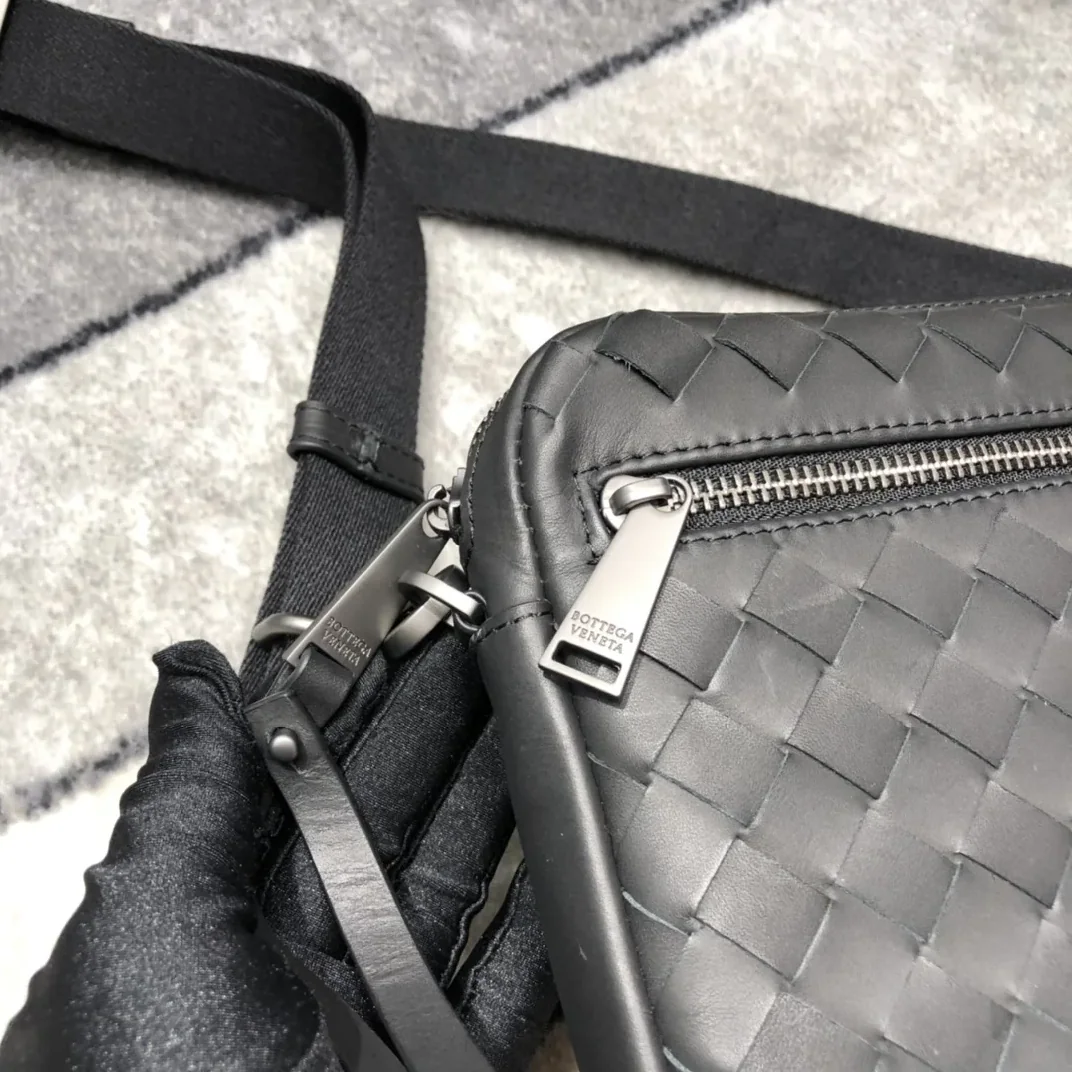 Bottega Veneta Classic Intrecciato Black Bottega Veneta Classic Intrecciato Black