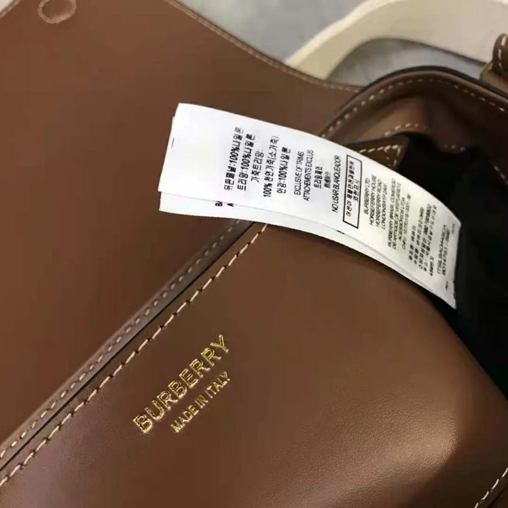Burberry Note Bag with Logo for Women in engraved Studs
