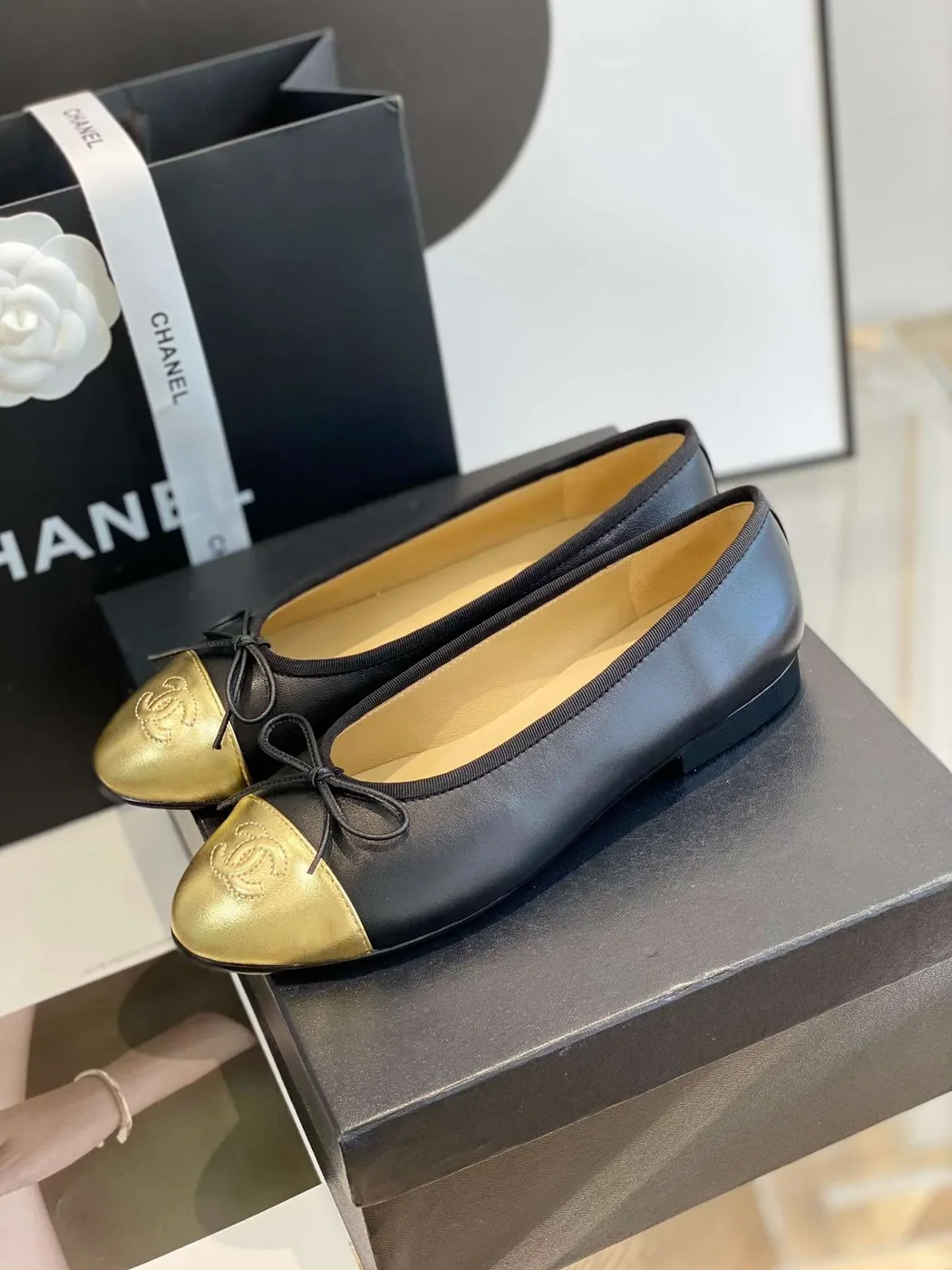 Chanel Ballet Flats Black in Gold Chanel Ballet Flats Black in Gold