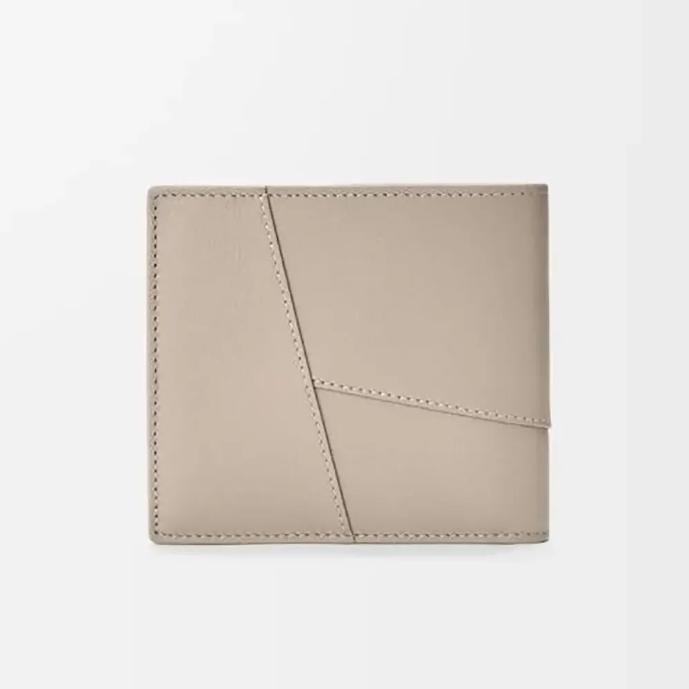 Loewe Puzzle Bifold Coin Wallet in Classic Calfskin for Unisex in Corda Loewe Puzzle Bifold Coin Wallet in Classic Calfskin for Unisex in Corda
