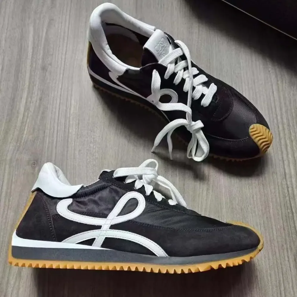 Loewe Flow Runner in Nylon and Suede for Unisex in Black