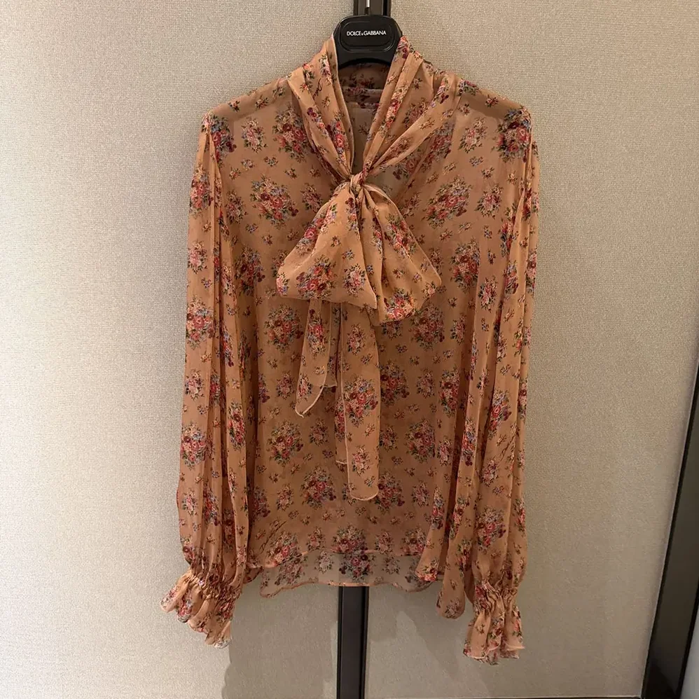 Dolce Gabbana D&G Small Flower Bouquets for Women in Print Chiffon Top