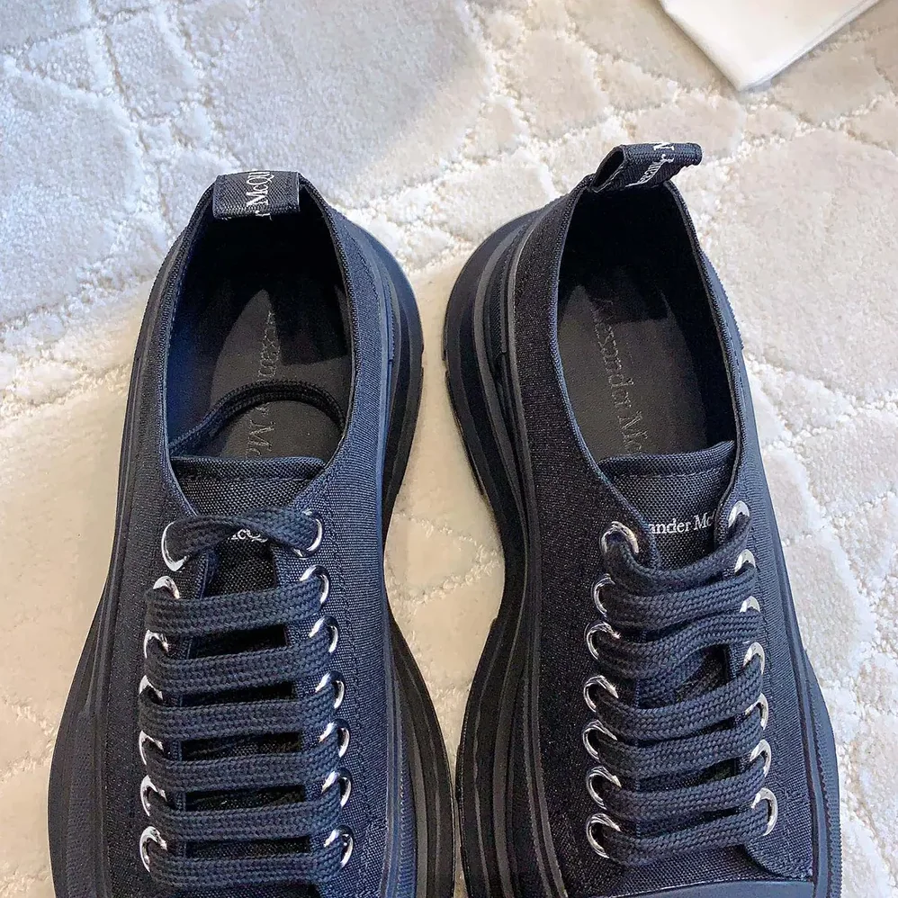 Alexander Mcqueen Tread Slick Lace Up in Black for Unisex