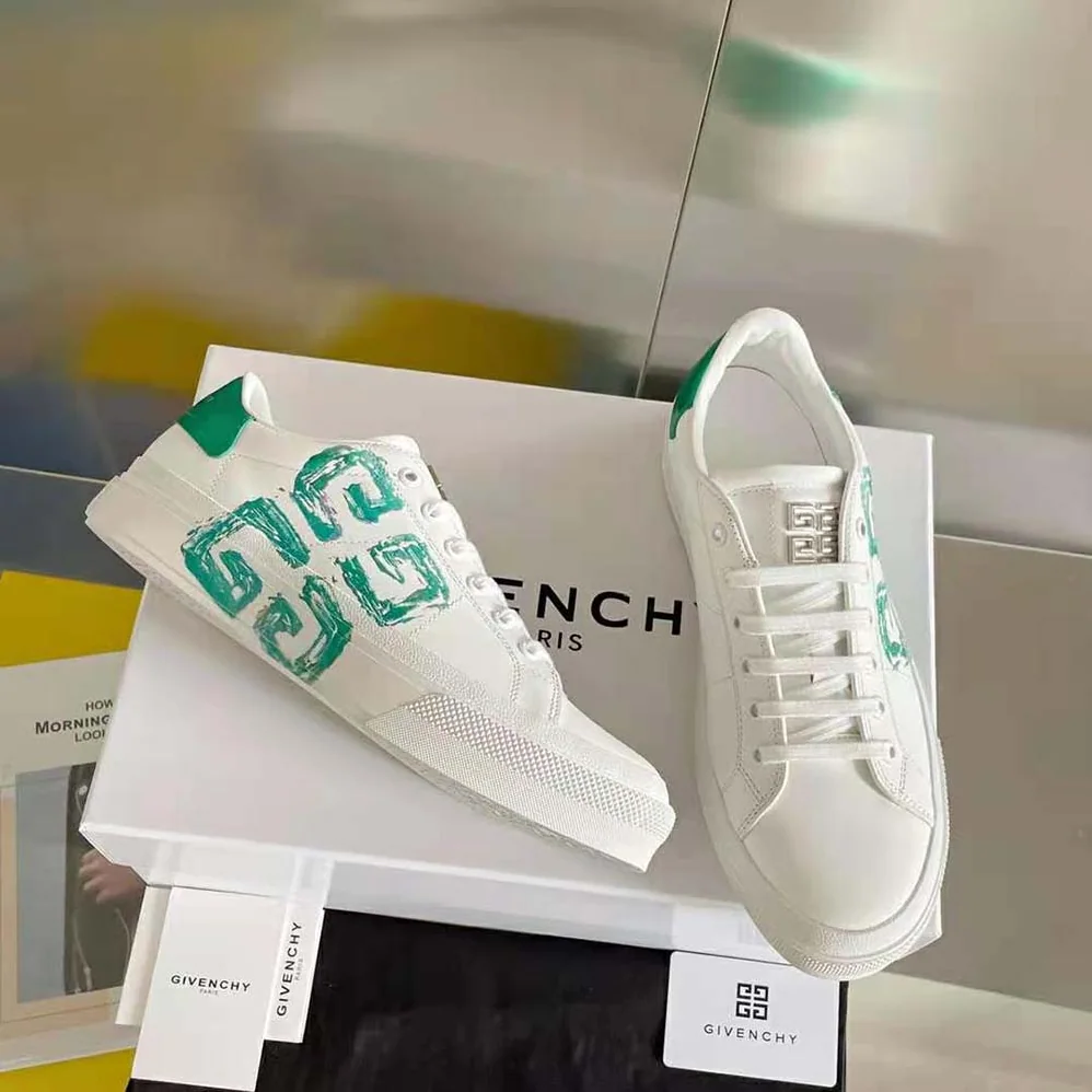Givenchy Sneakers City Sport in 4G Print Leather for Unisex in Green Givenchy Sneakers City Sport in 4G Print Leather for Unisex in Green