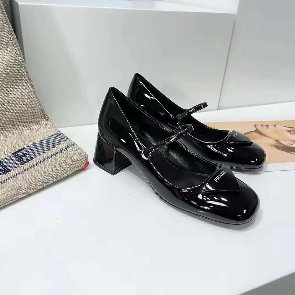 Prada Patent Leather Pumps in 45mm Heel Height for Women in Black