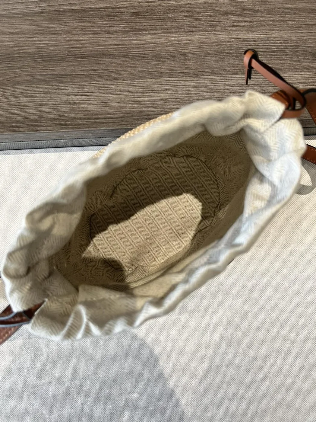 Loewe Beehive Basket Bag Beige/Brown / A223Z48X03 Loewe Beehive Basket Bag Beige/Brown / A223Z48X03