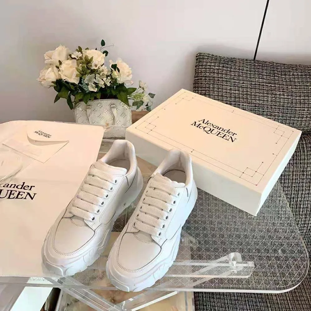 Alexander Mcqueen Court Trainer in White for Unisex Alexander Mcqueen Court Trainer in White for Unisex