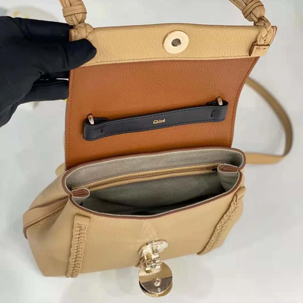 Chloe Penelope Small Soft Shoulder Bag for Women in Sandy Chloe Penelope Small Soft Shoulder Bag for Women in Sandy