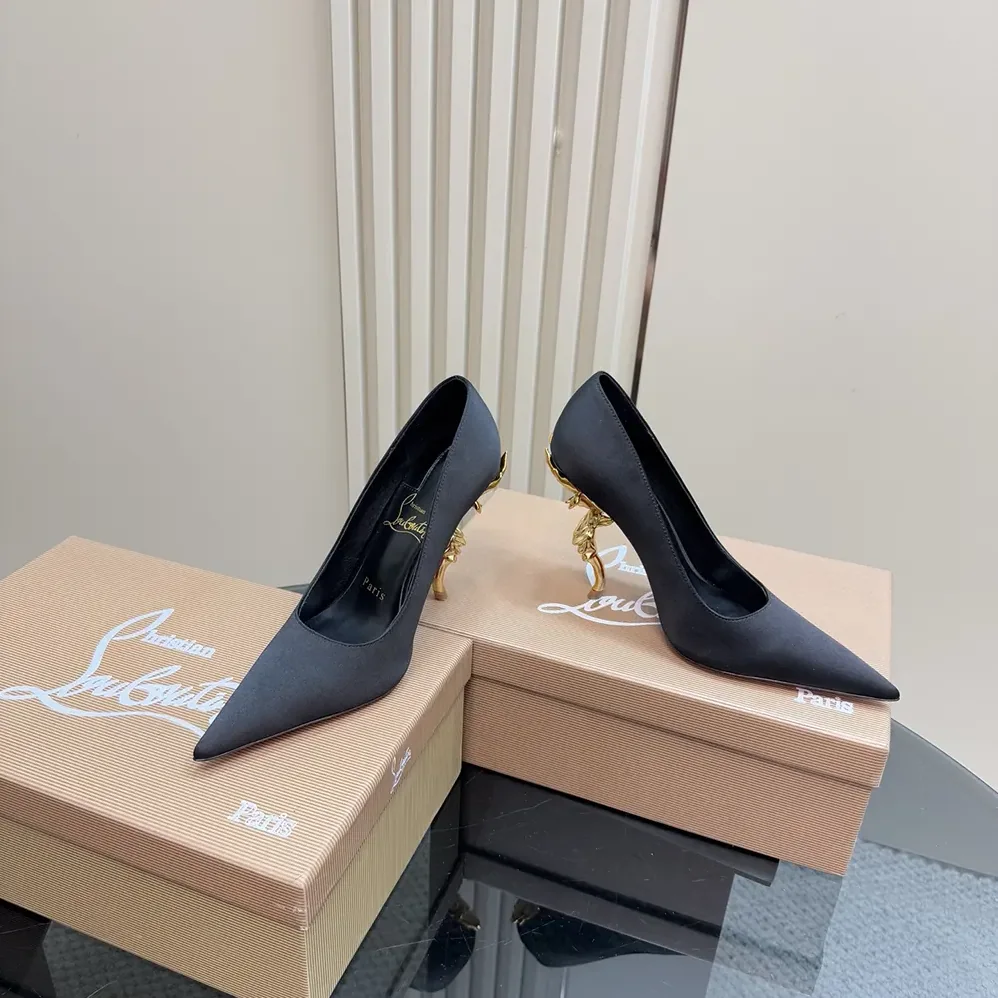 Christian Louboutin Belle Pump 100 mm Pumps Crepe Satin for Women in Black