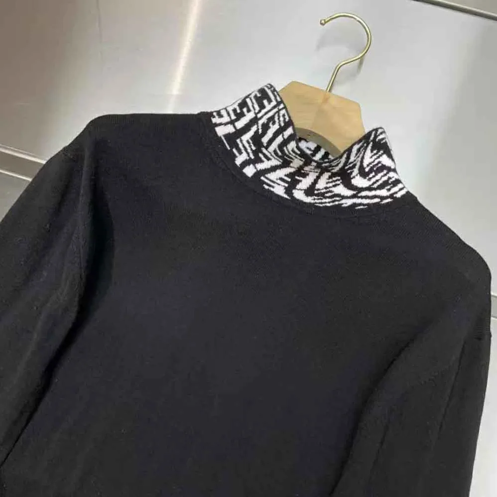 Fendi Turtleneck Black Wool Jumper for Women