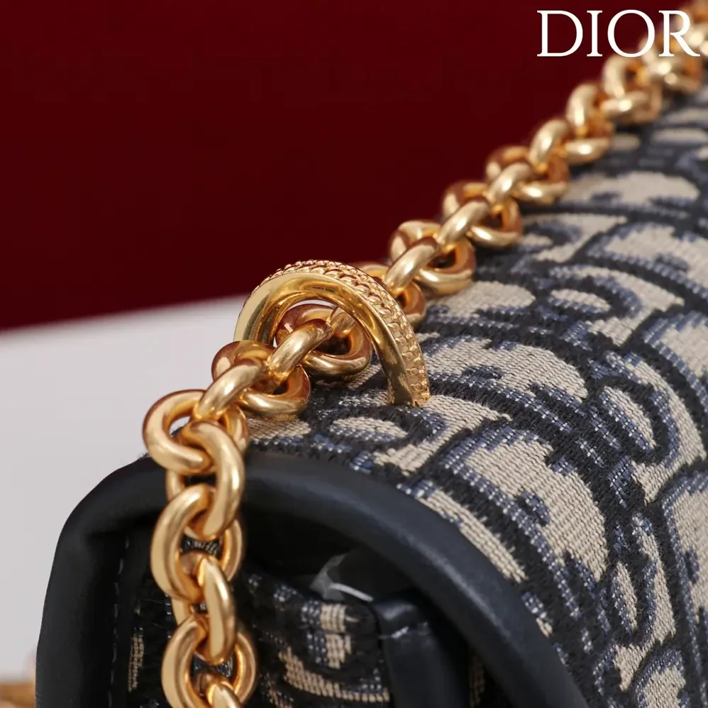 Dior Small Dior Médaillon Flap Bag with Chain Blue Dior Oblique Jacquard for Women Dior Small Dior Médaillon Flap Bag with Chain Blue Dior Oblique Jacquard for Women