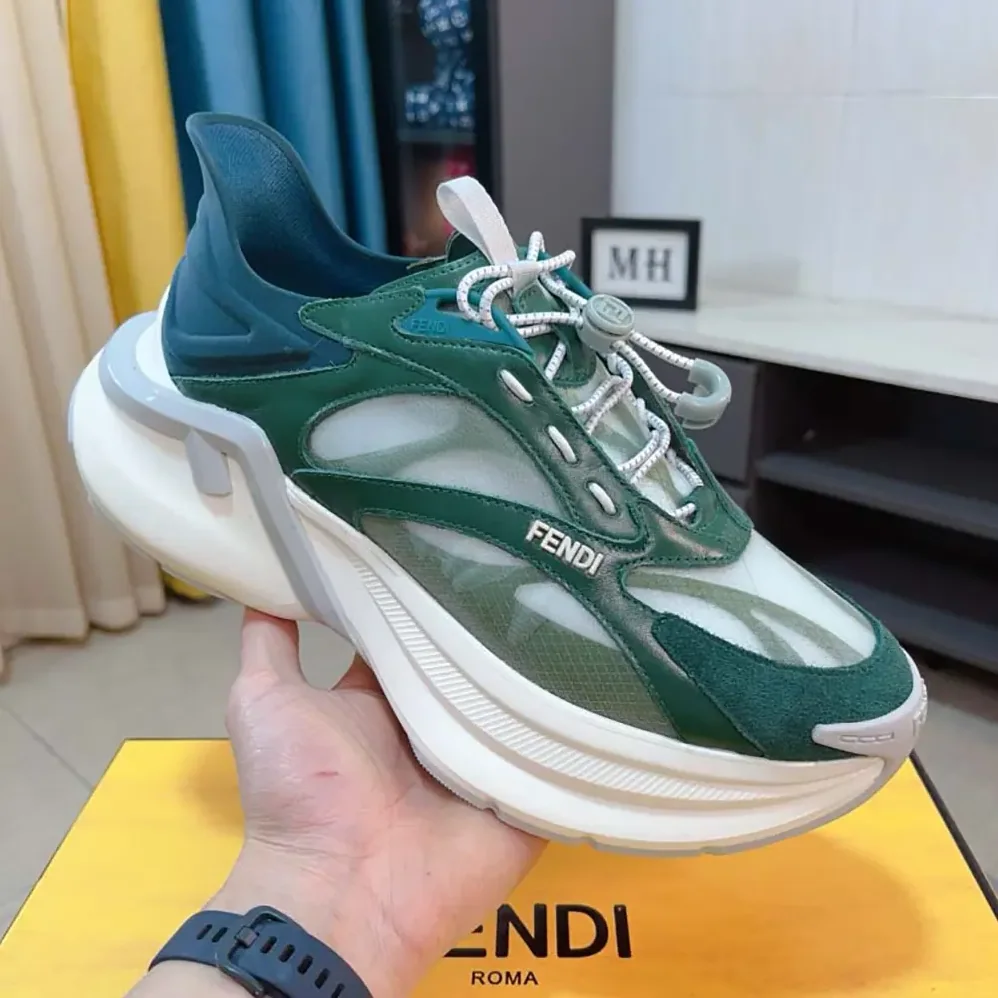 Fendi F-Light Sneakers Green Mesh and Leather Running Shoes for Unisex Fendi F-Light Sneakers Green Mesh and Leather Running Shoes for Unisex