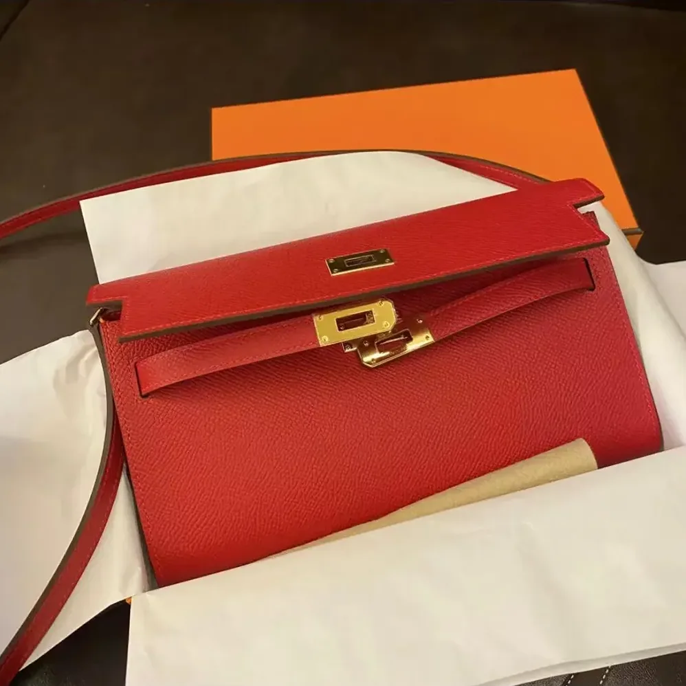 Hermes Kelly To Go in Epsom Leather for Women in Red